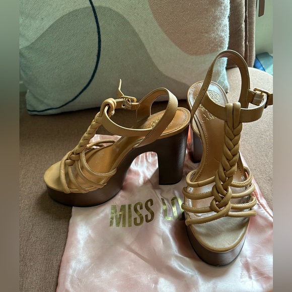 Vince camuto heels, never got to used them only trying them in store Nordstrom - Picture 2 of 4